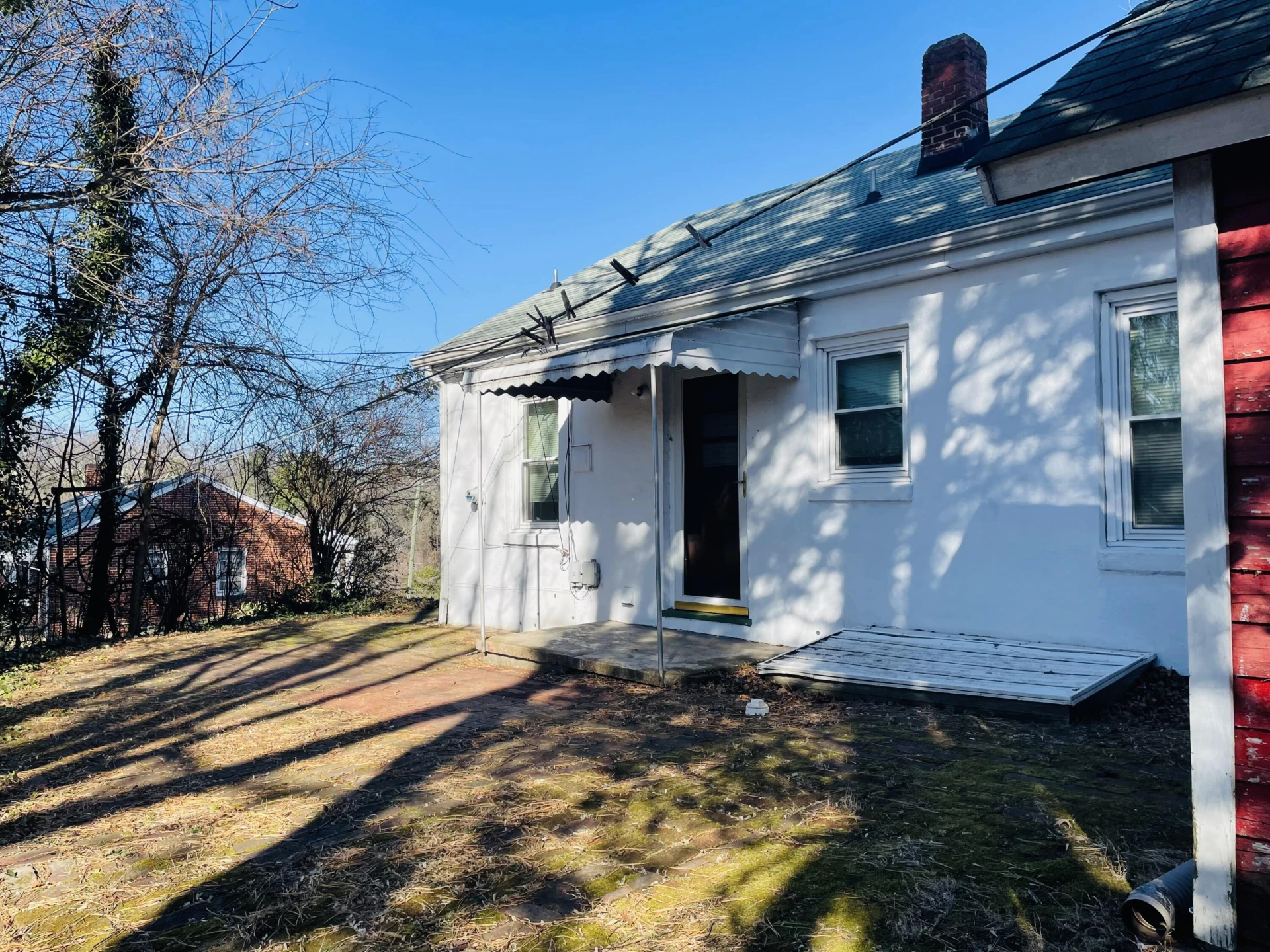 1152 Hamilton AVE SW - Photo 3