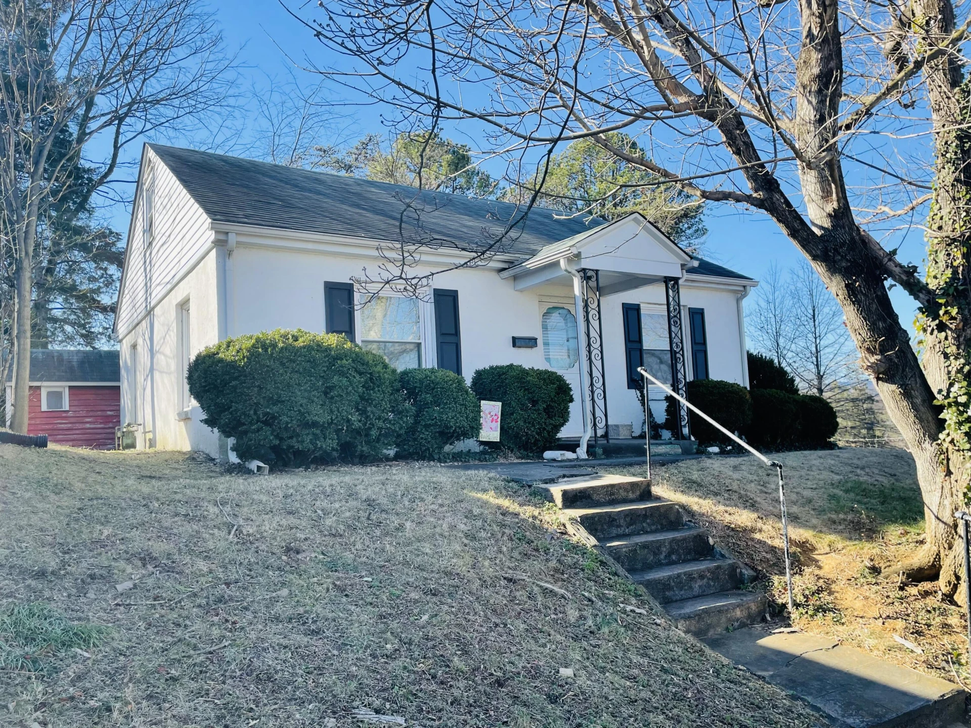 1152 Hamilton AVE SW - Photo 4