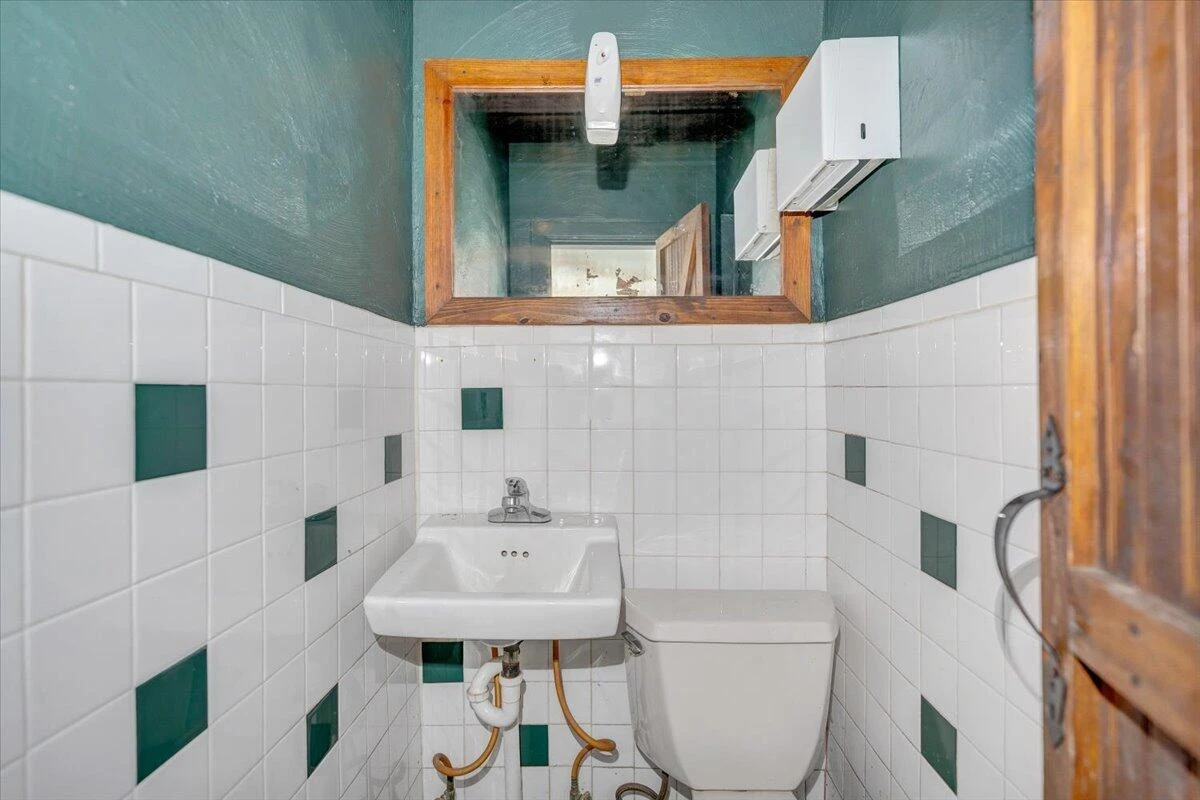 630 Lowe ST - Photo 26