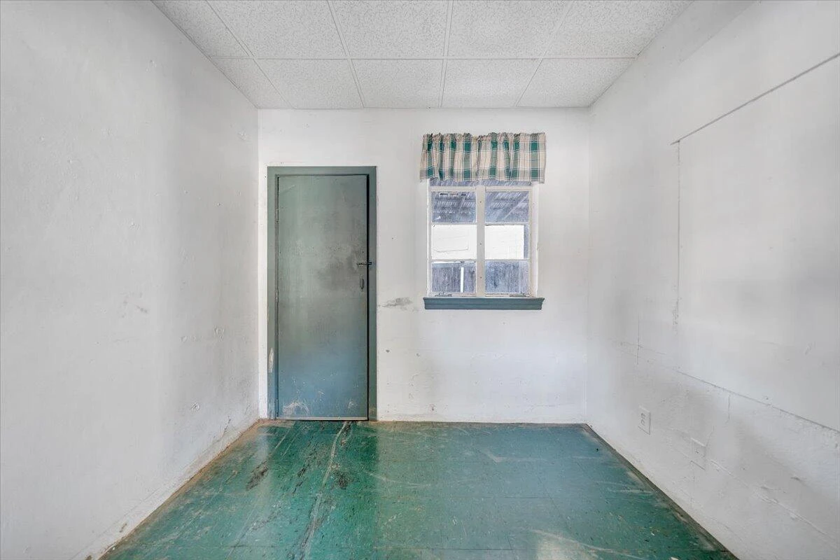 630 Lowe ST - Photo 28