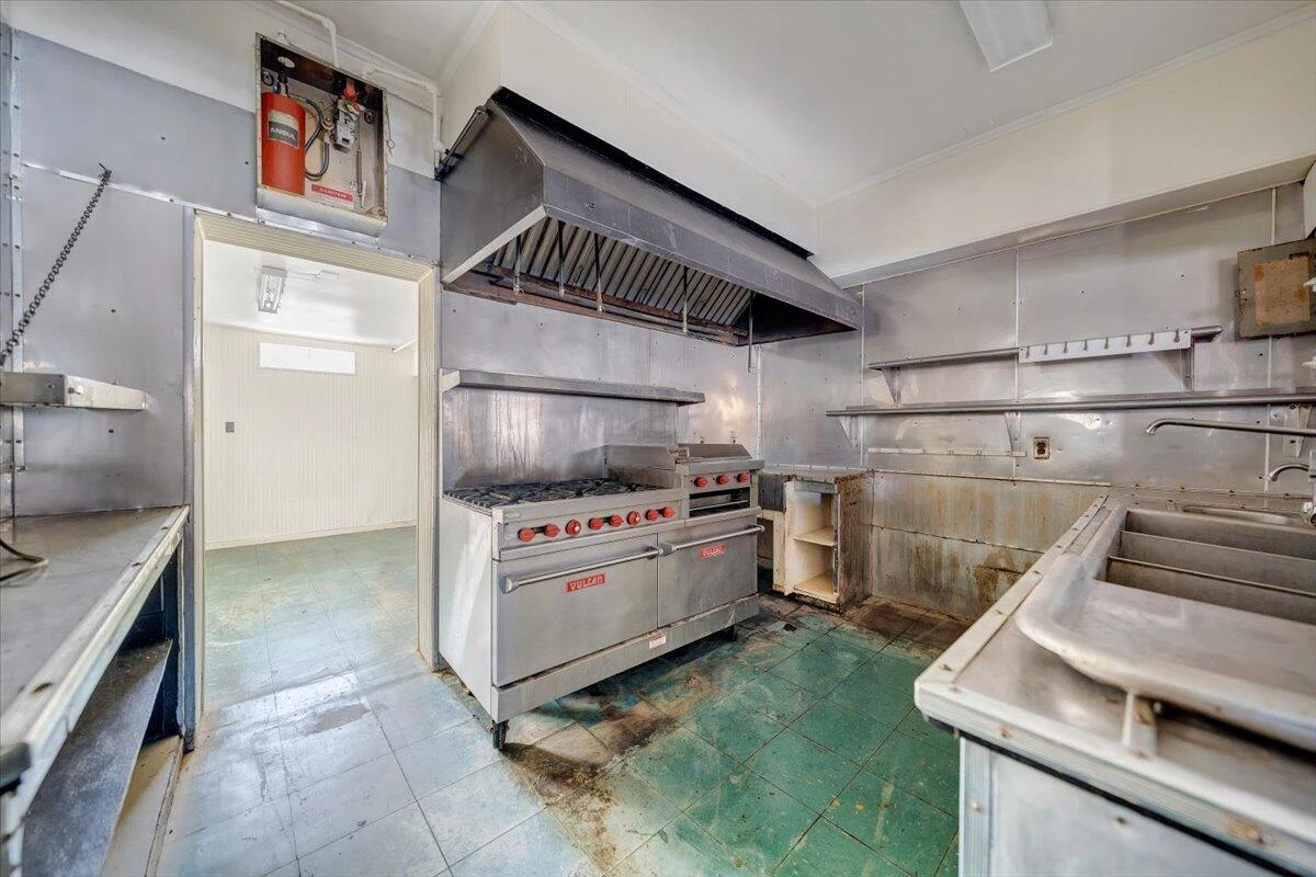 630 Lowe ST - Photo 30