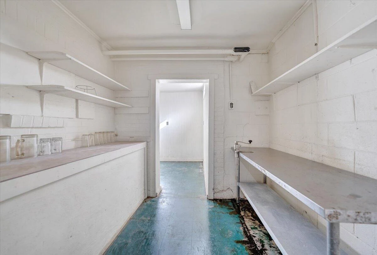 630 Lowe ST - Photo 37