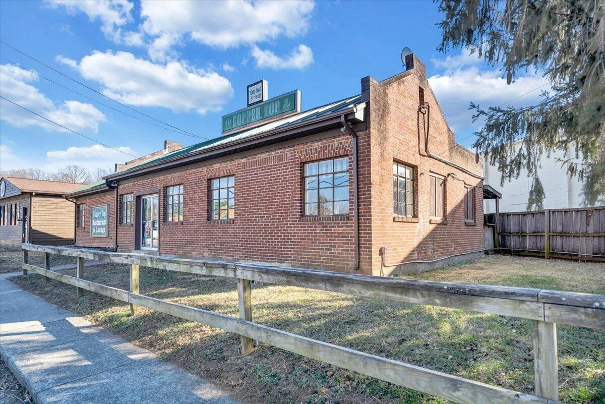 630 Lowe ST - Photo 4