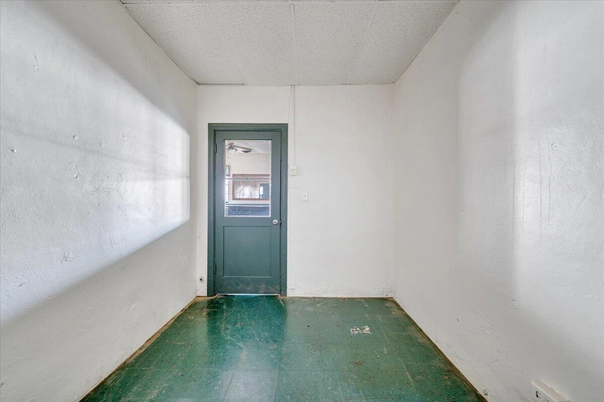 630 Lowe ST - Photo 41