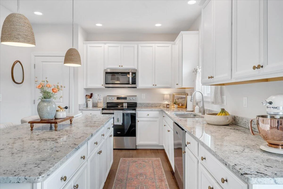 2287 Foxfield LN - Photo 34