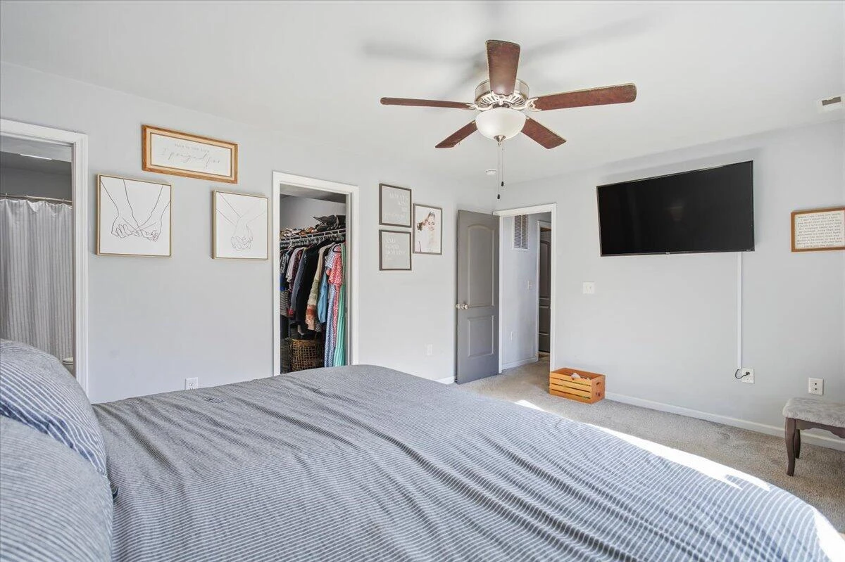 4509 Autumn LN NW - Photo 21