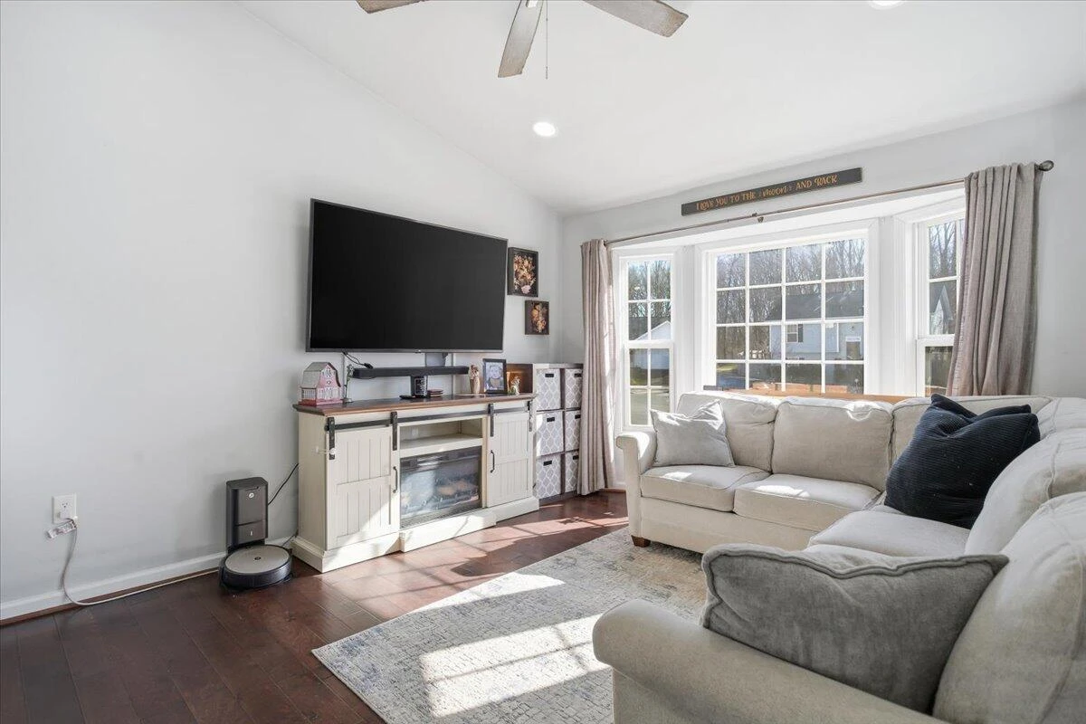 4509 Autumn LN NW - Photo 5