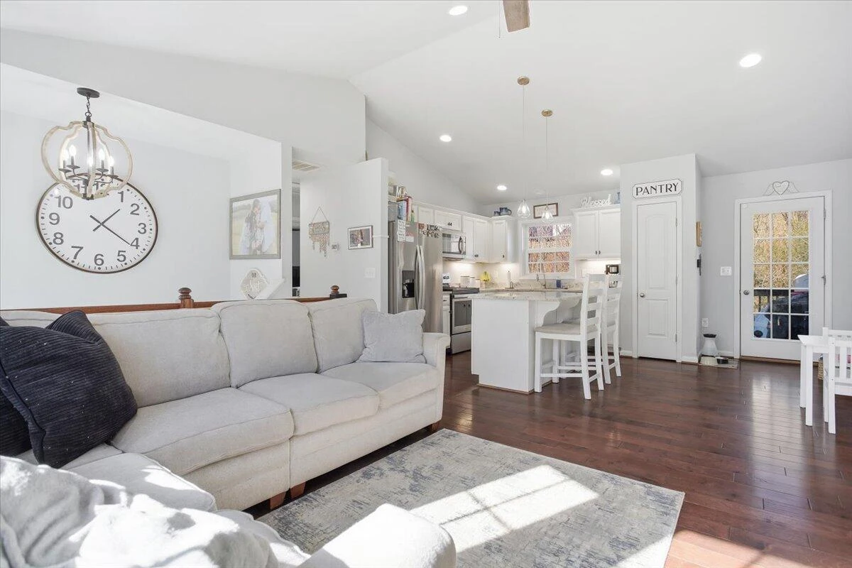 4509 Autumn LN NW - Photo 6