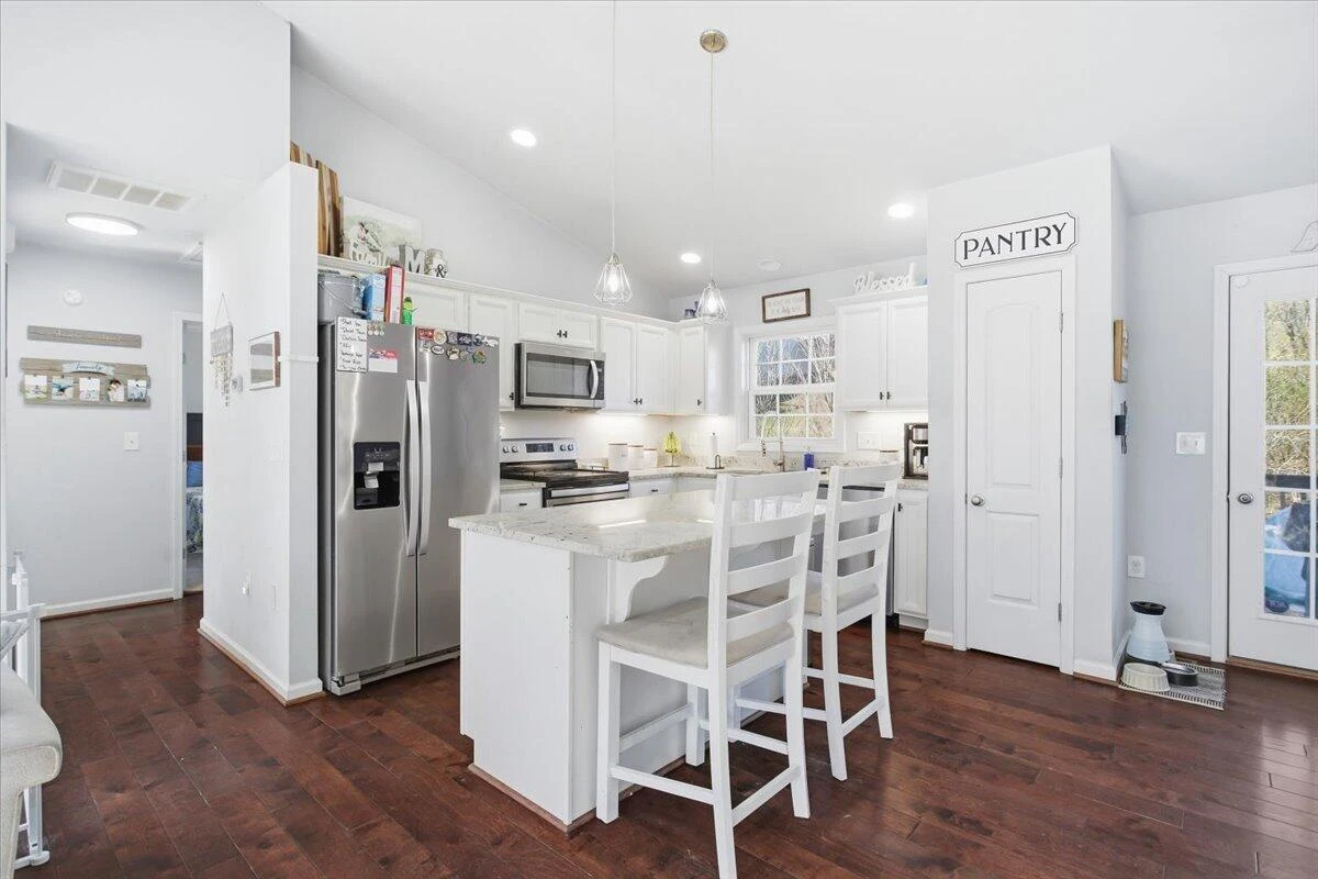4509 Autumn LN NW - Photo 8