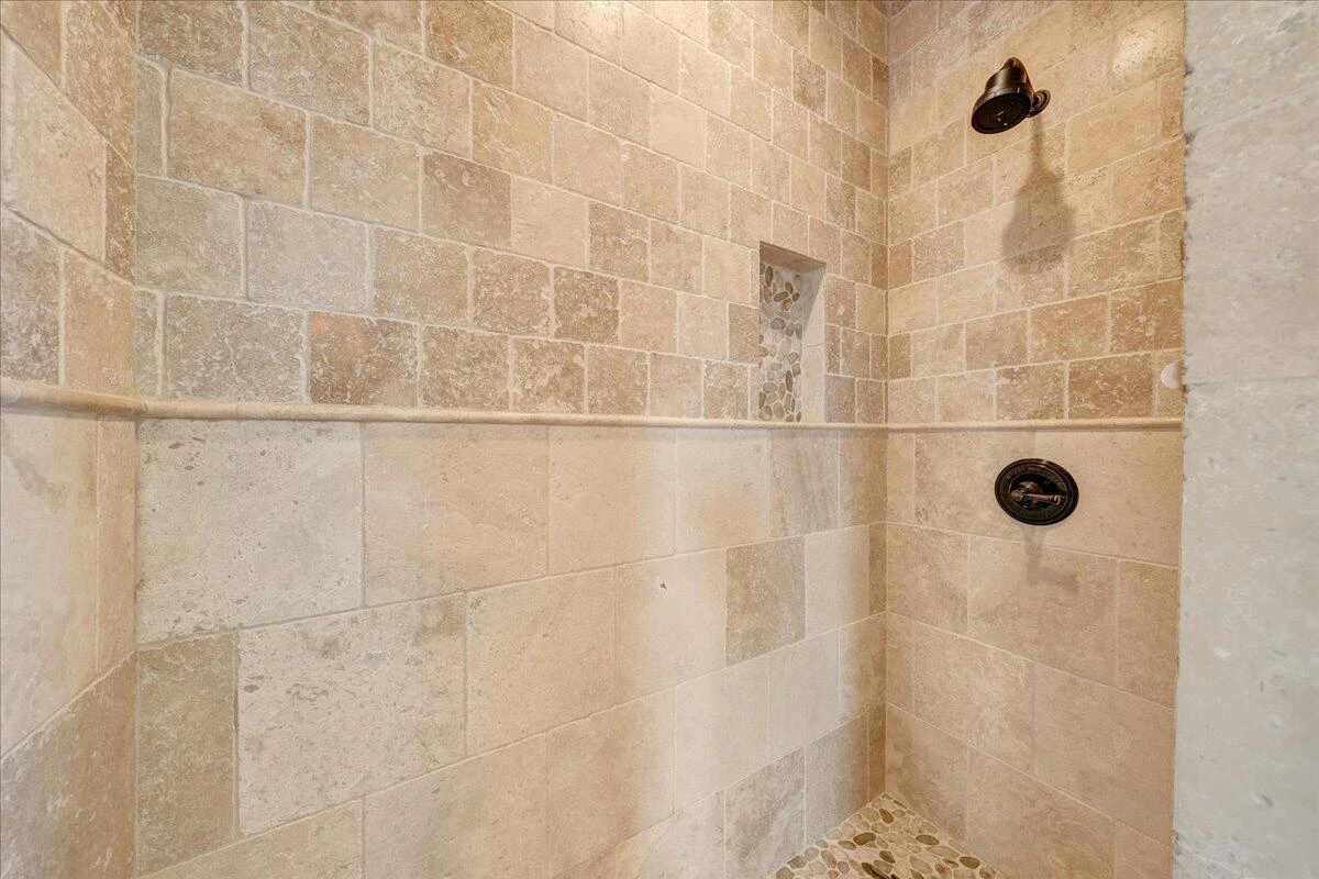 137 Ventnor AVE - Photo 28