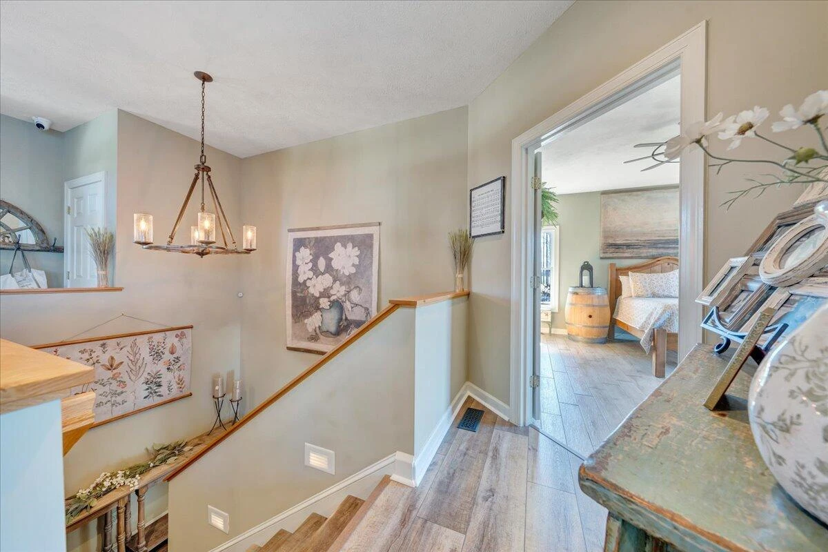 137 Ventnor AVE - Photo 34