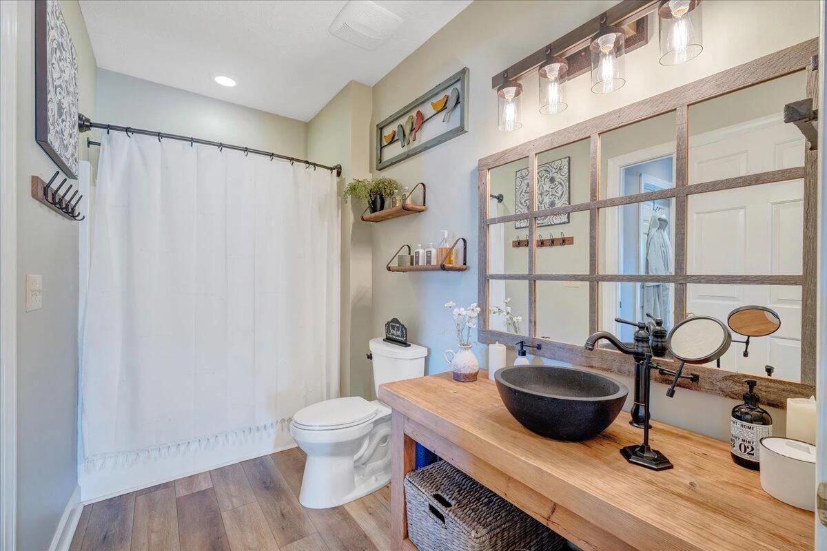 137 Ventnor AVE - Photo 40