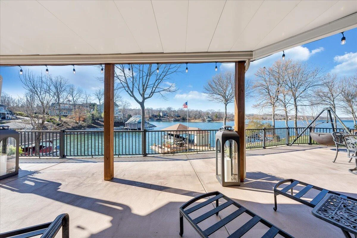 137 Ventnor AVE - Photo 43