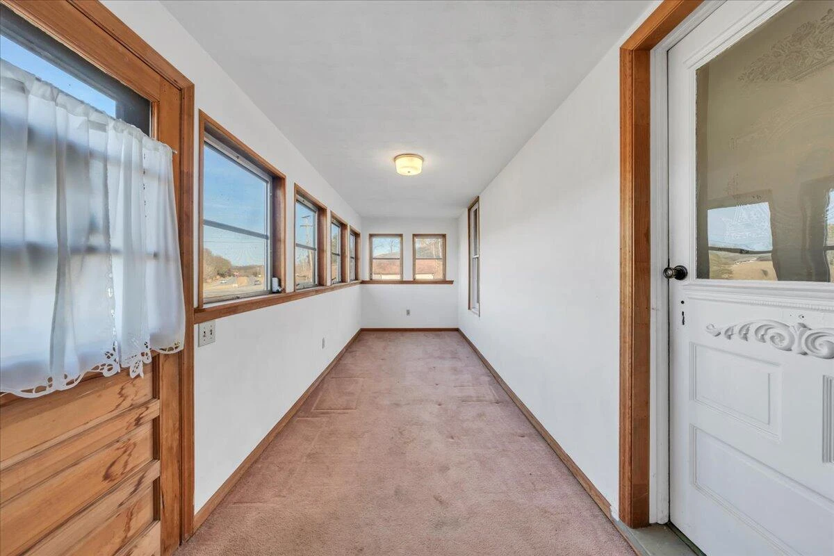 5402 Roanoke RD - Photo 11