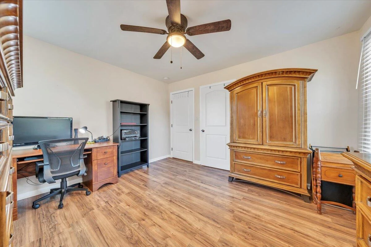 660 Audubon DR - Photo 22