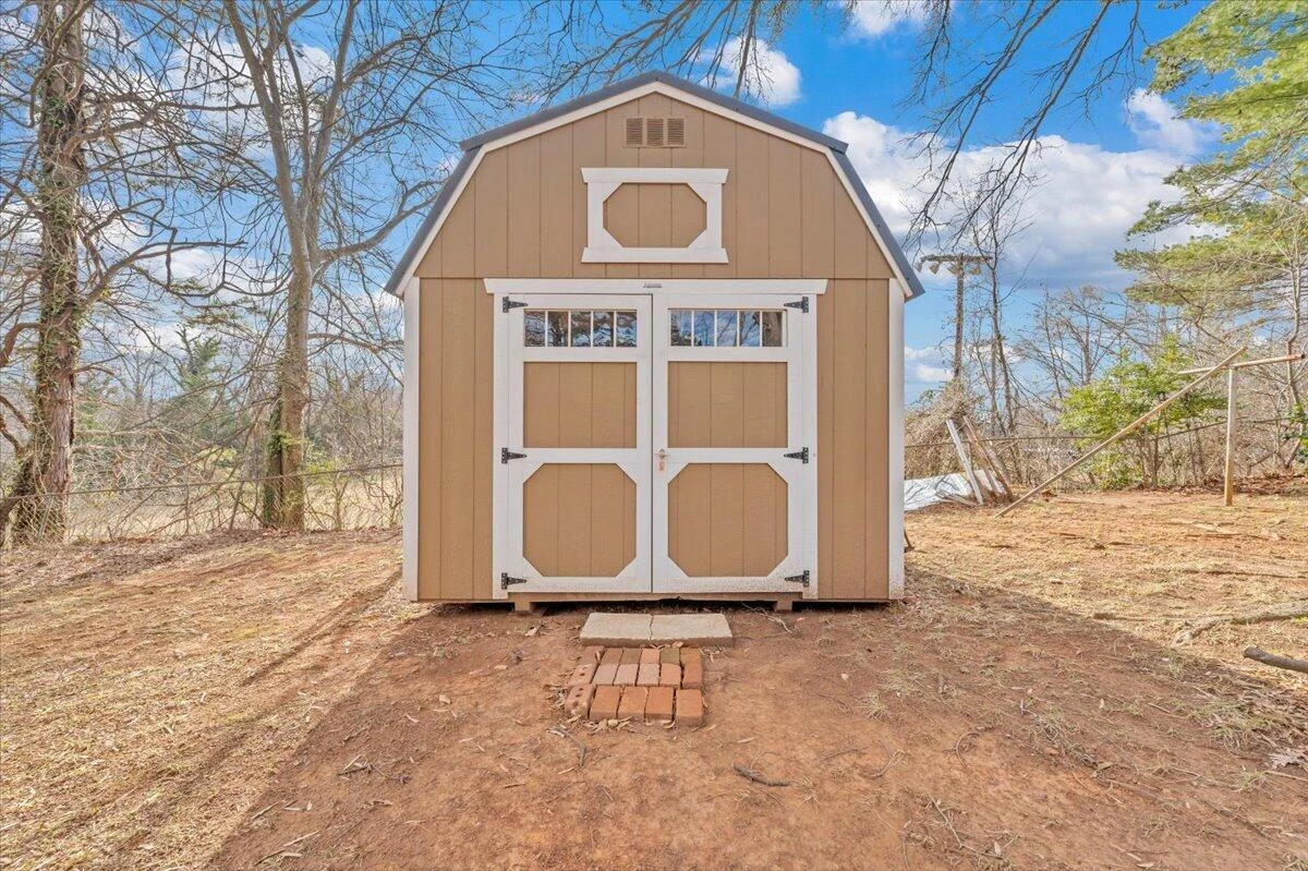 660 Audubon DR - Photo 38