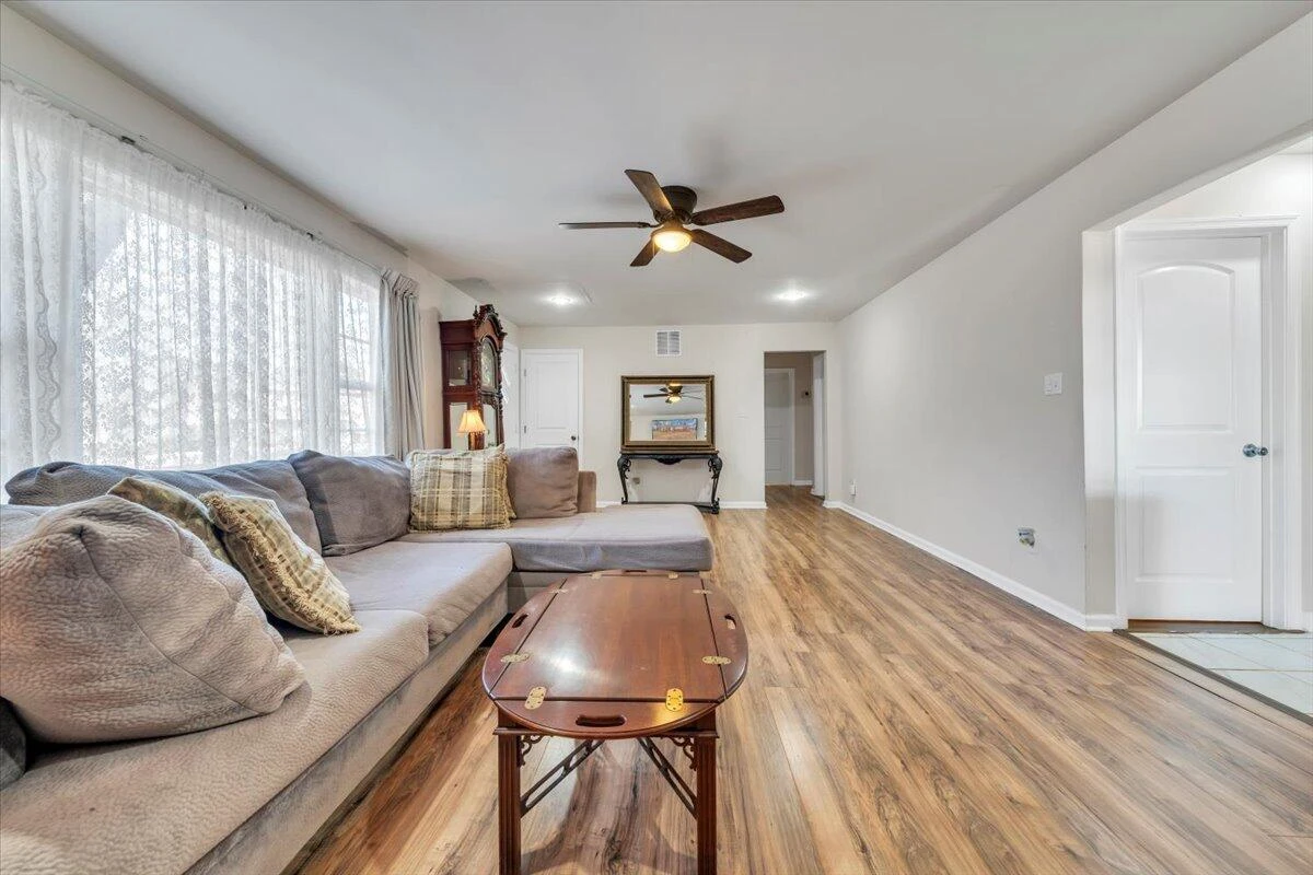 660 Audubon DR - Photo 10