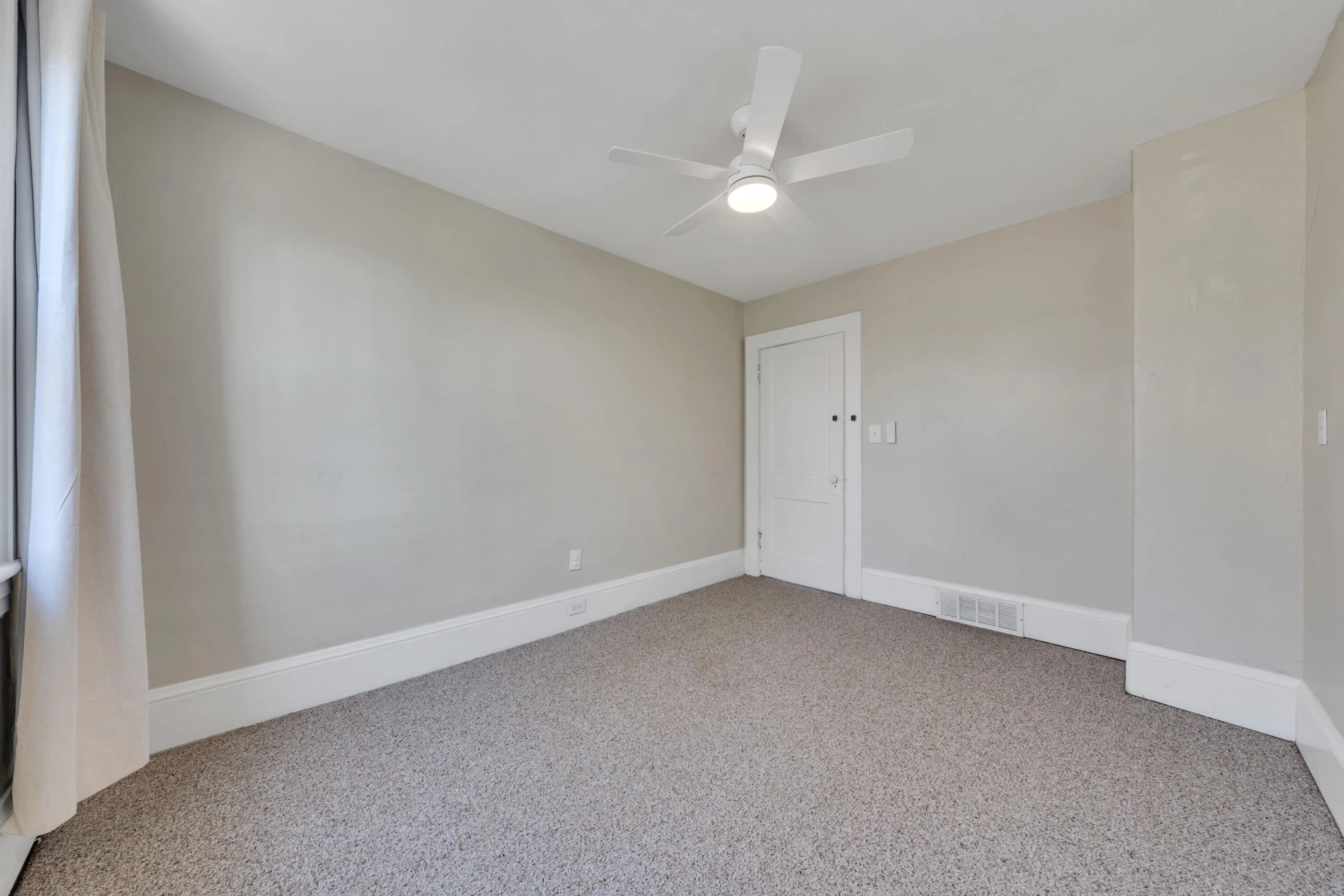 117 Wildhurst AVE NE - Photo 27