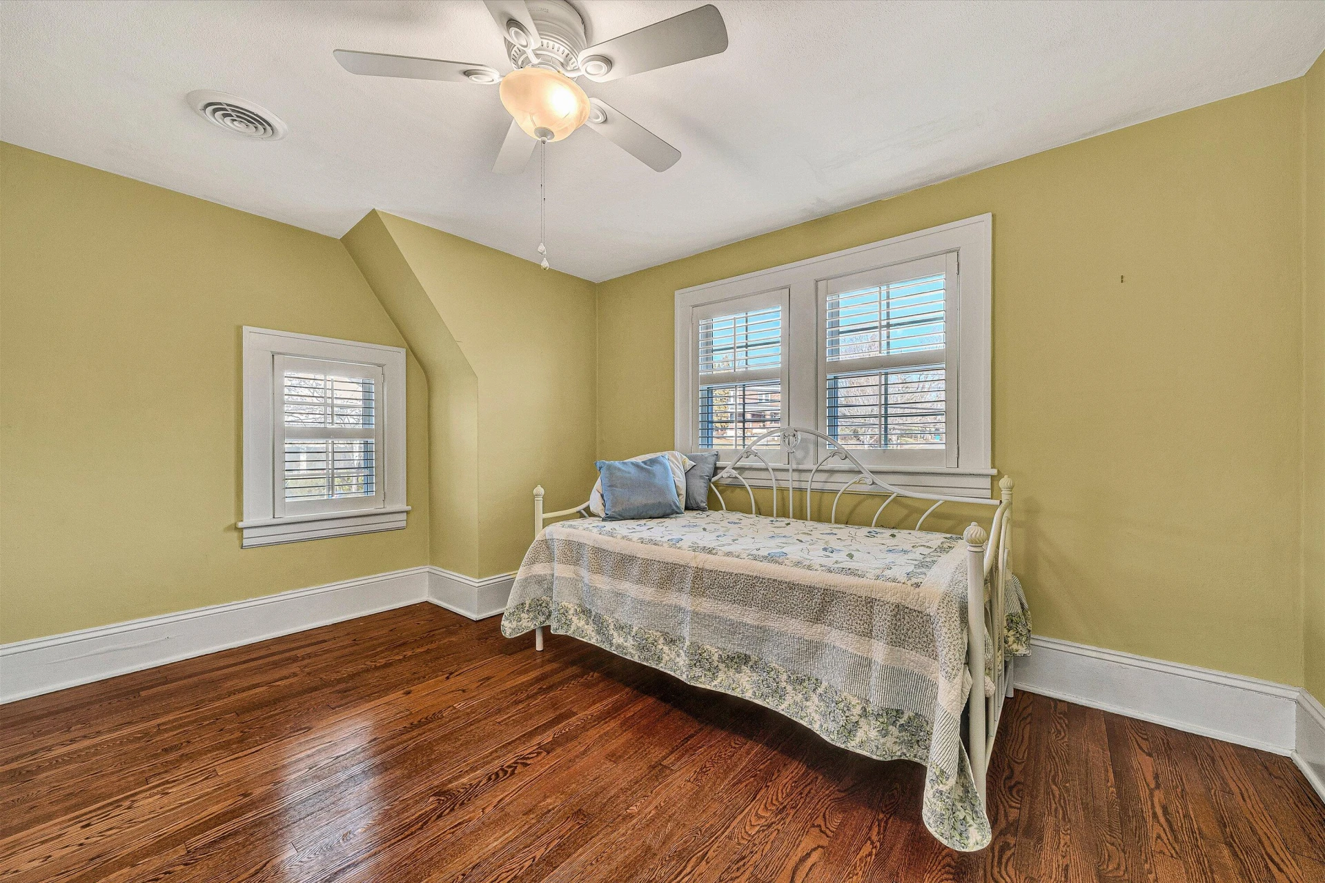 1428 Sherwood AVE SW - Photo 27