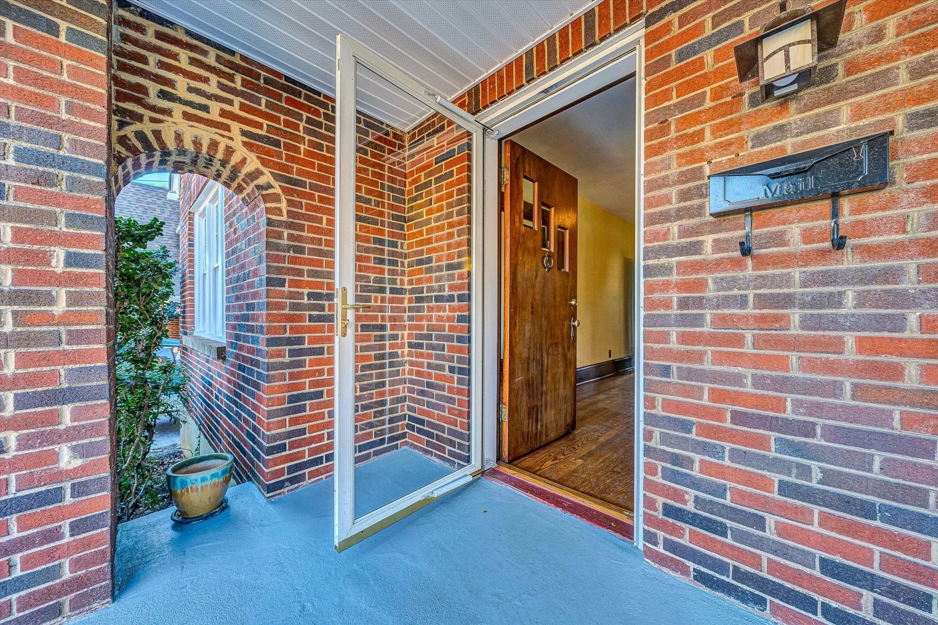 1428 Sherwood AVE SW - Photo 8