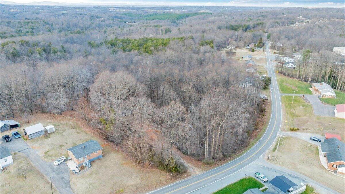 585 Doe Run RD - Photo 20