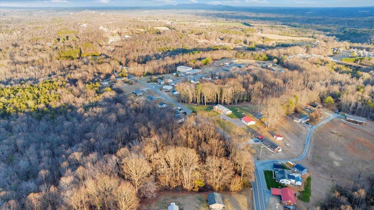 585 Doe Run RD - Photo 24