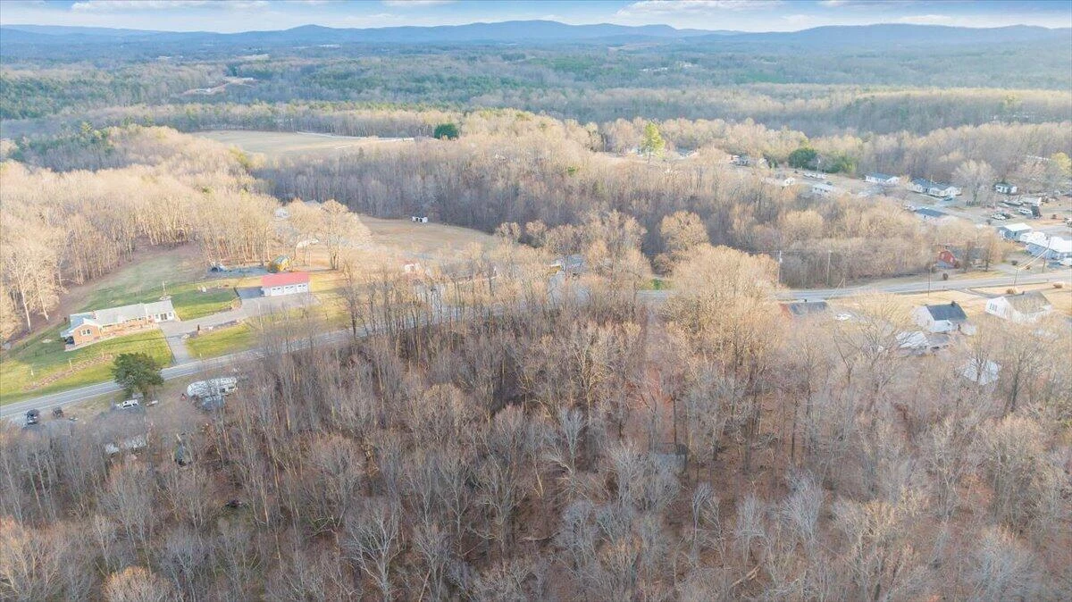 585 Doe Run RD - Photo 27