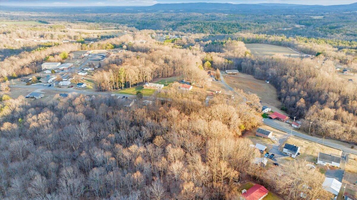 585 Doe Run RD - Photo 29