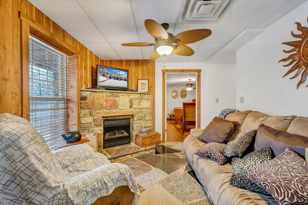 261 Stone Mountain DR - Photo 18