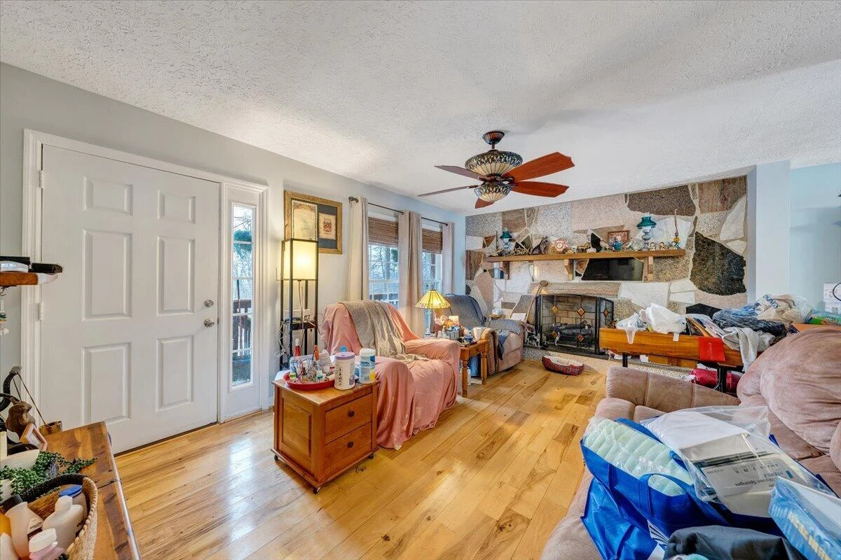 261 Stone Mountain DR - Photo 3