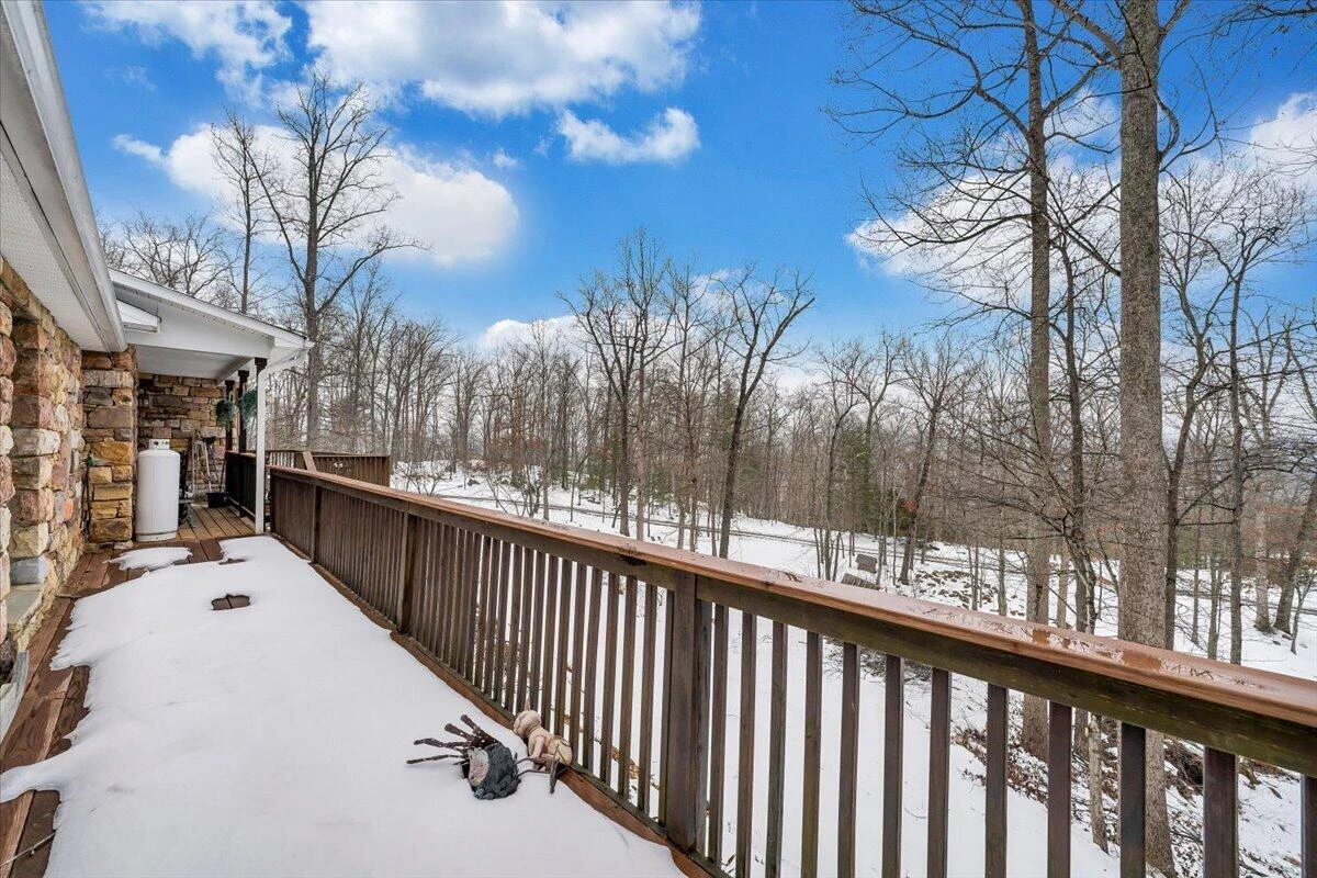 261 Stone Mountain DR - Photo 36