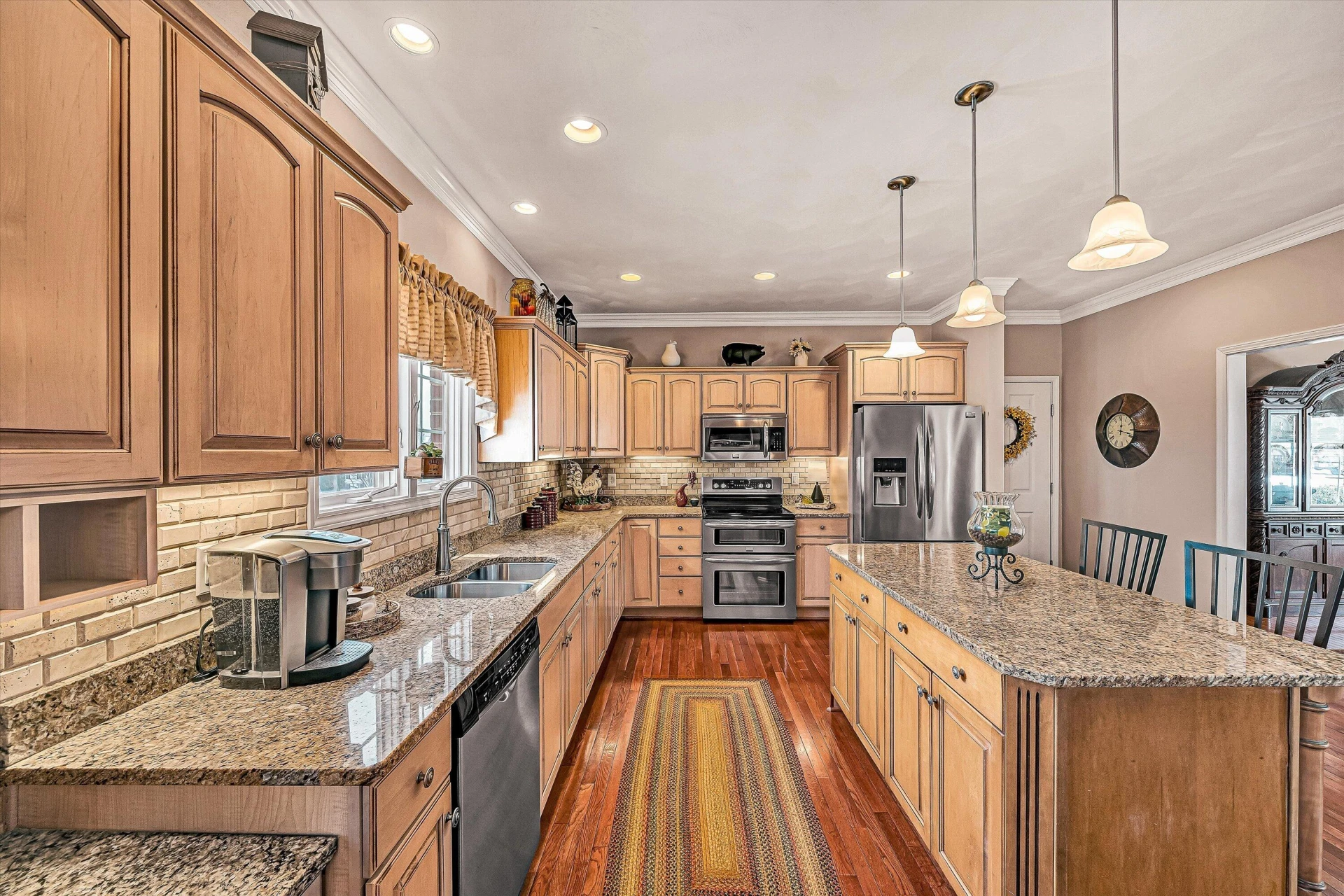 2120 River Oaks DR - Photo 23