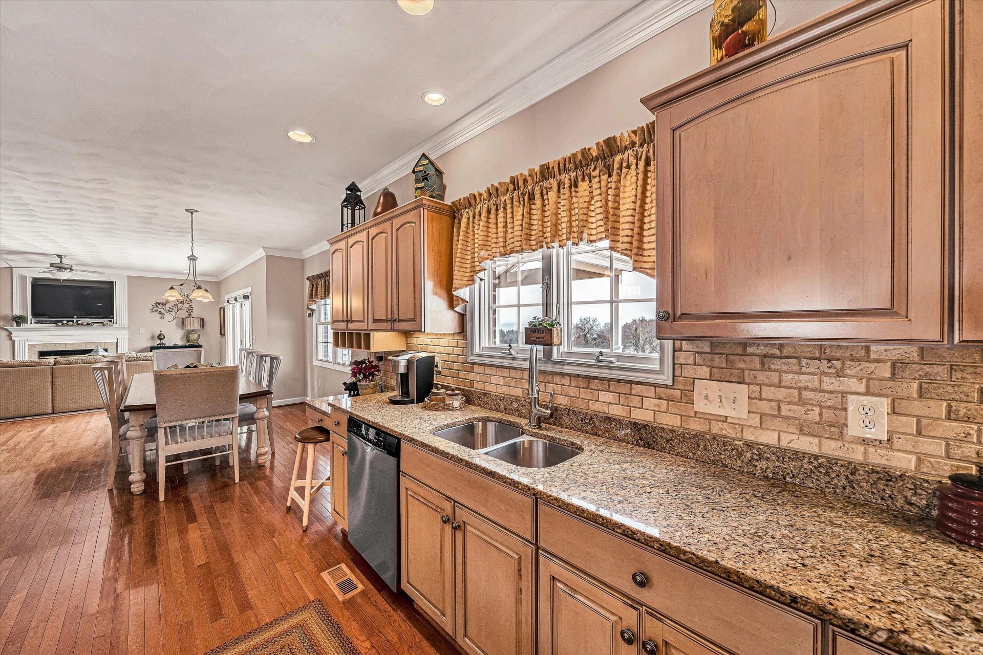 2120 River Oaks DR - Photo 26