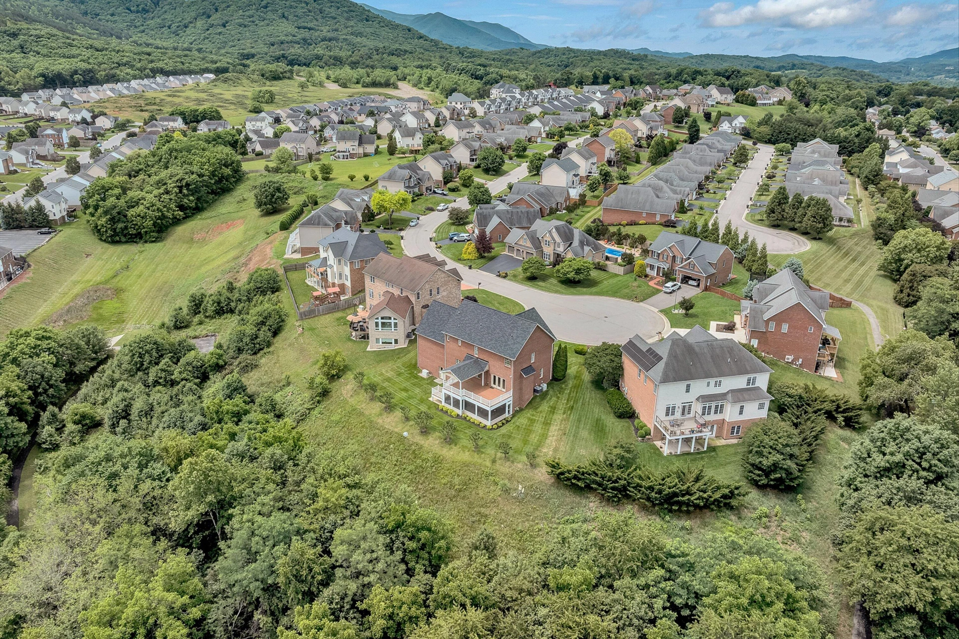 2120 River Oaks DR - Photo 10