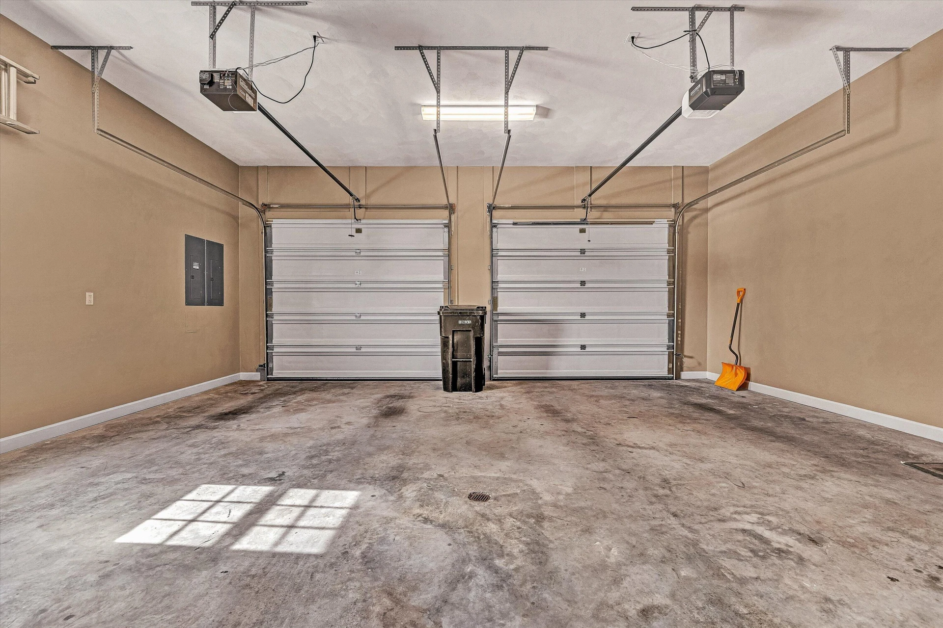 2120 River Oaks DR - Photo 83