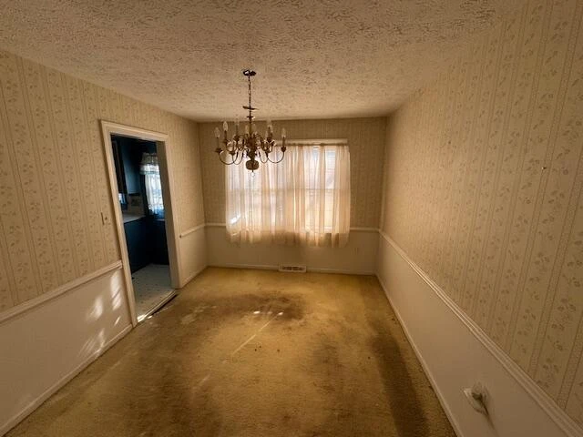 404 Robin DR - Photo 7