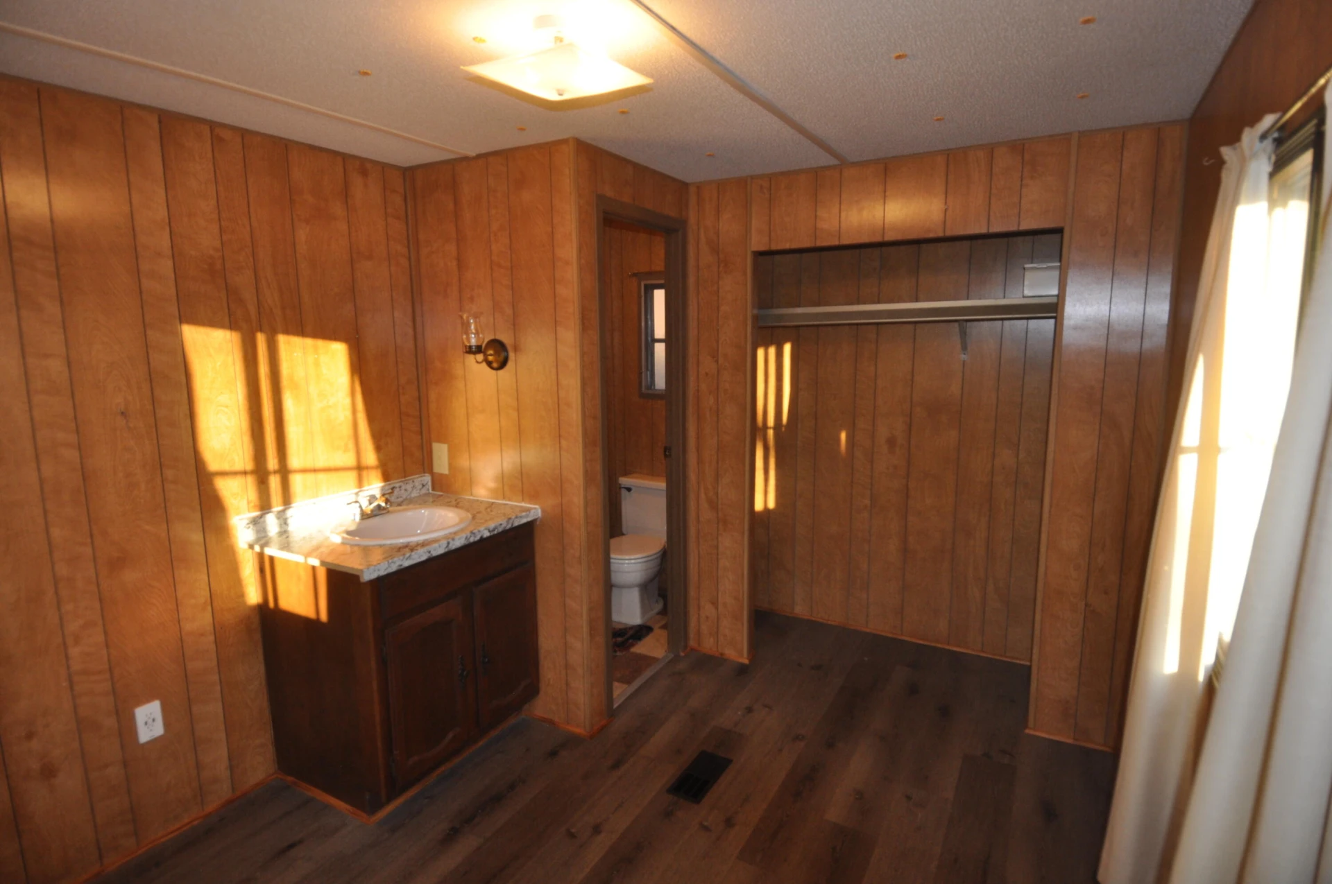 1138 Buckridge TER - Photo 4