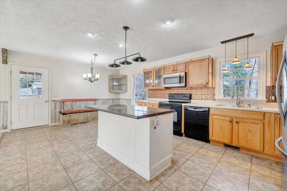 365 Isolane RD - Photo 18