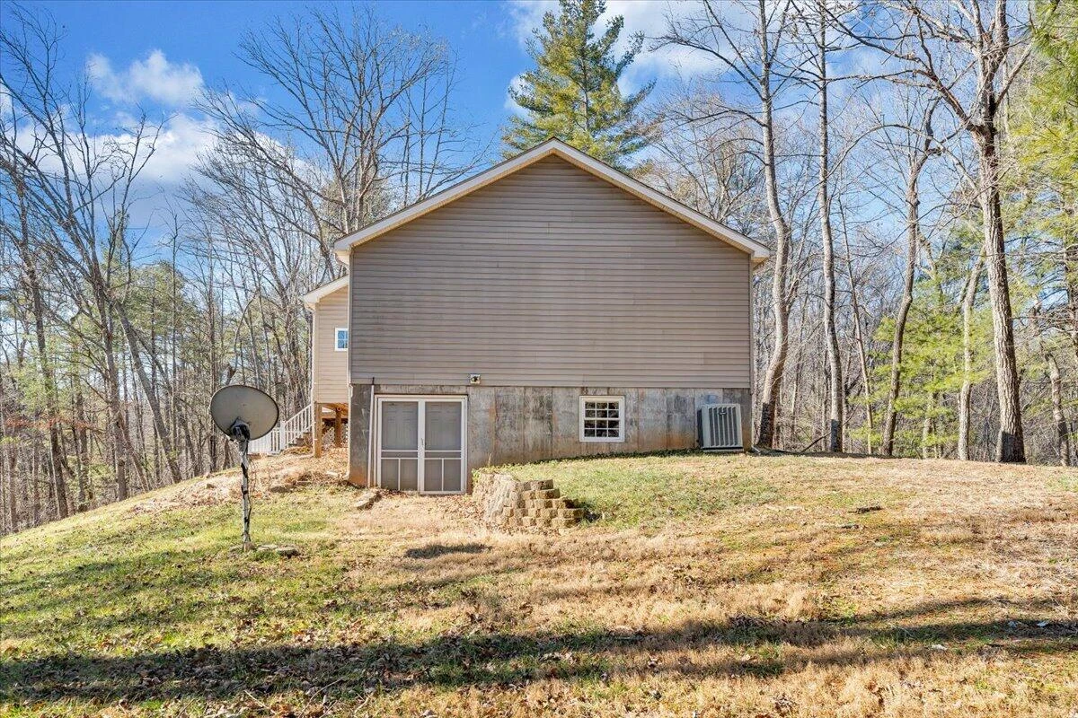 365 Isolane RD - Photo 36