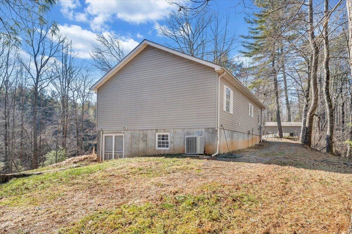 365 Isolane RD - Photo 37