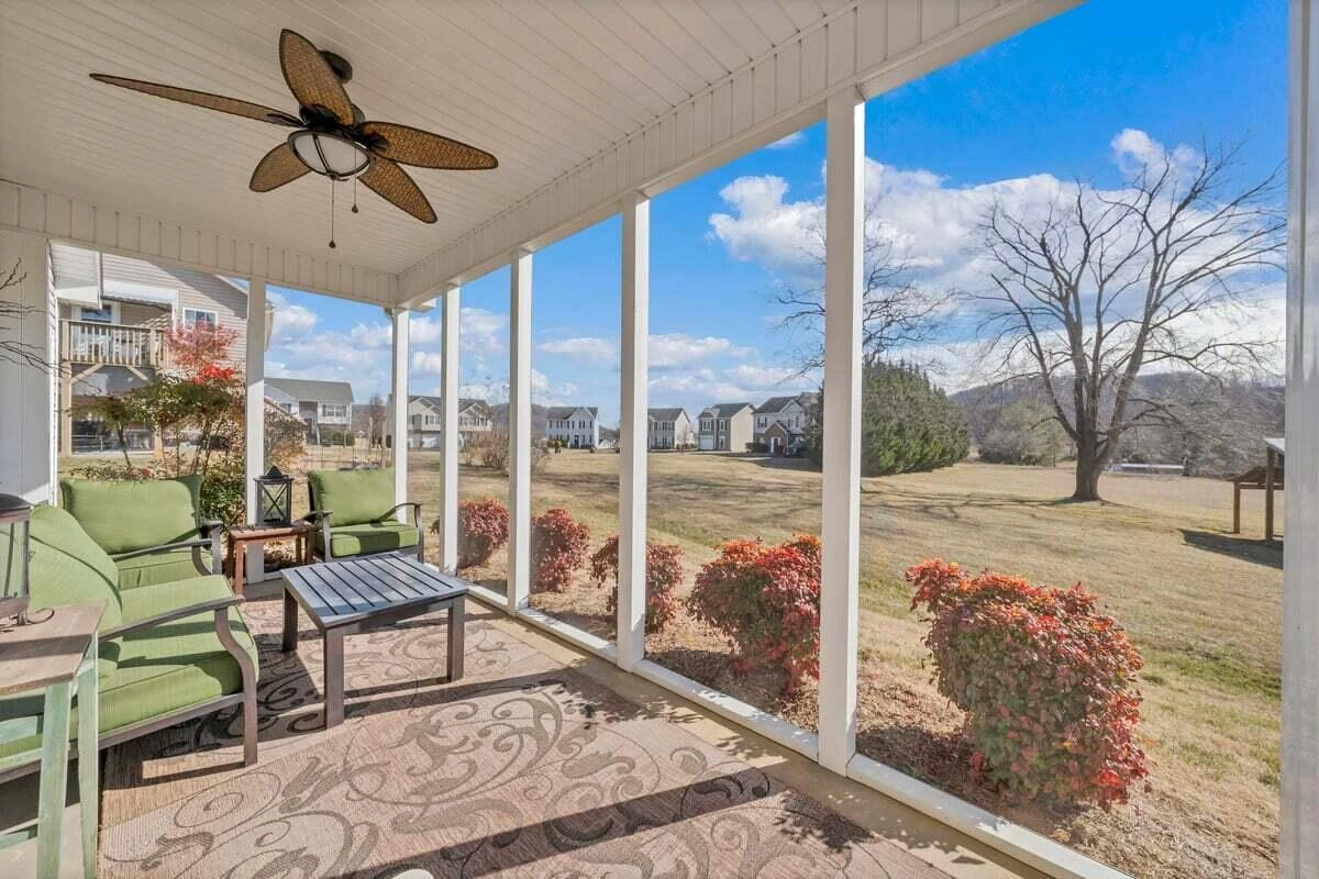 2615 QUEENS WAY - Photo 33
