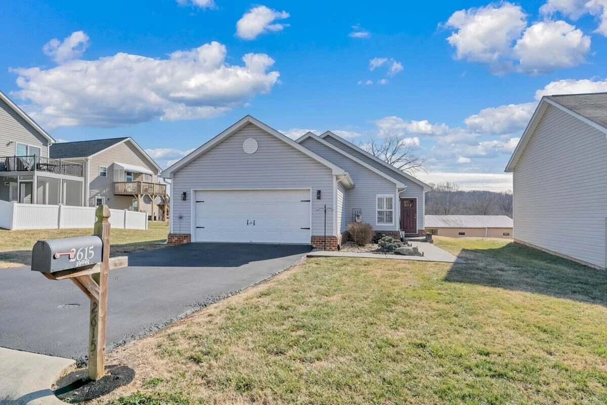 2615 QUEENS WAY - Photo 4