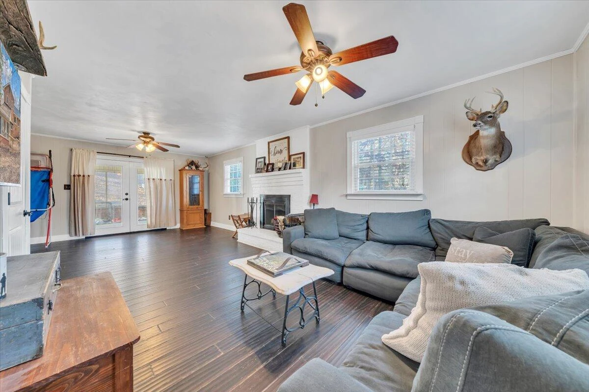 2166 Ruritan RD - Photo 34