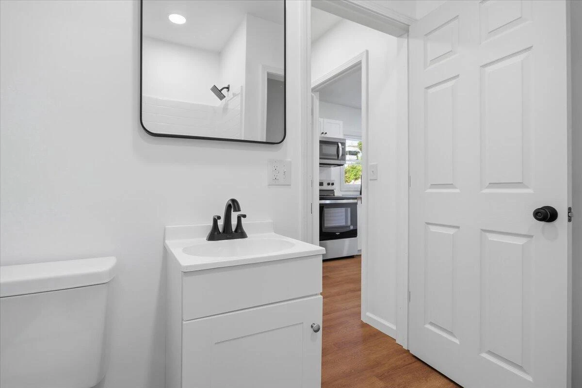 1326 Gilmer AVE NW - Photo 15