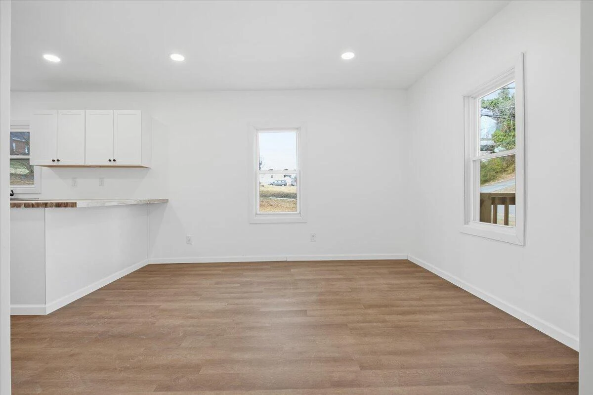1326 Gilmer AVE NW - Photo 5