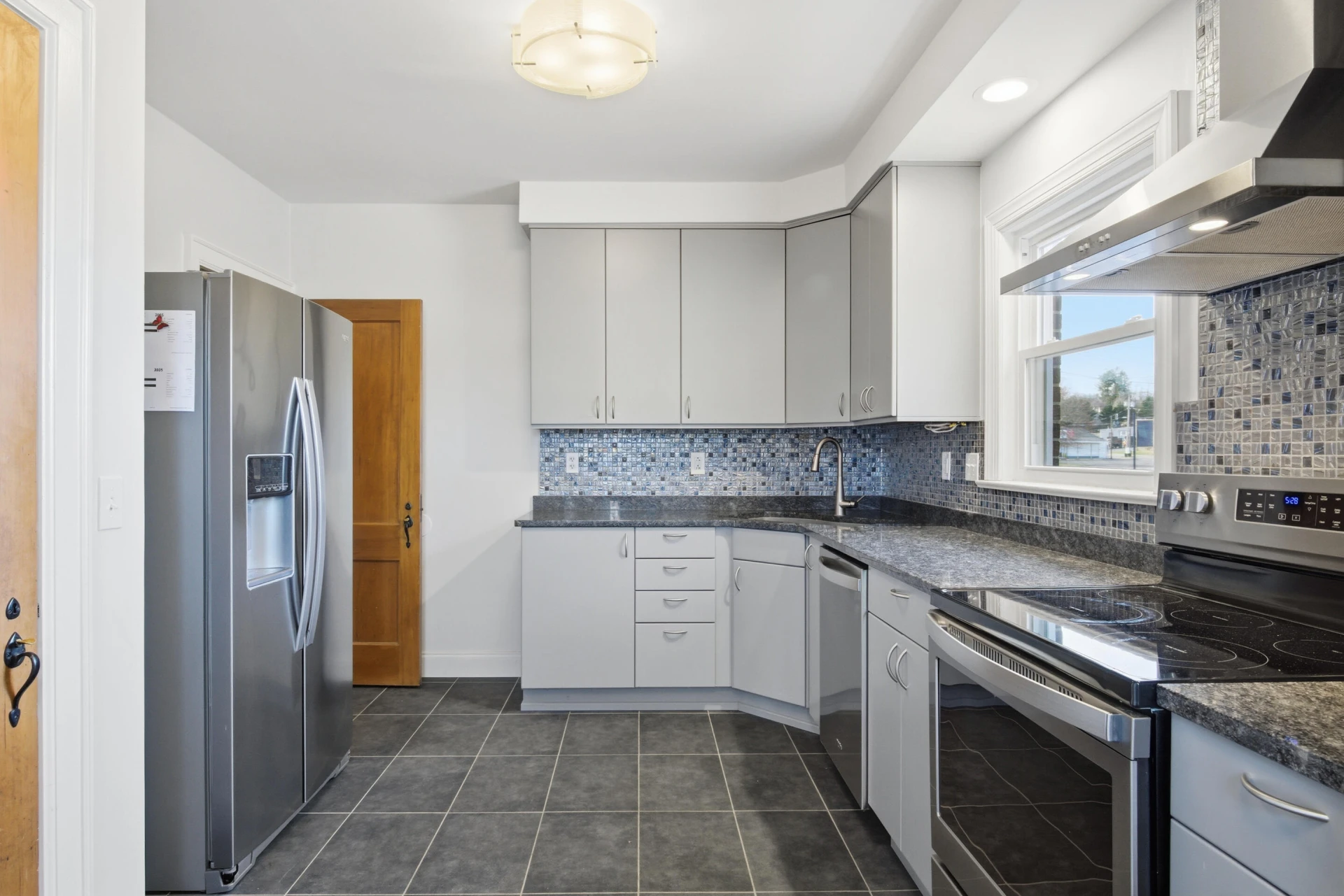 7 Radford ST NW - Photo 14