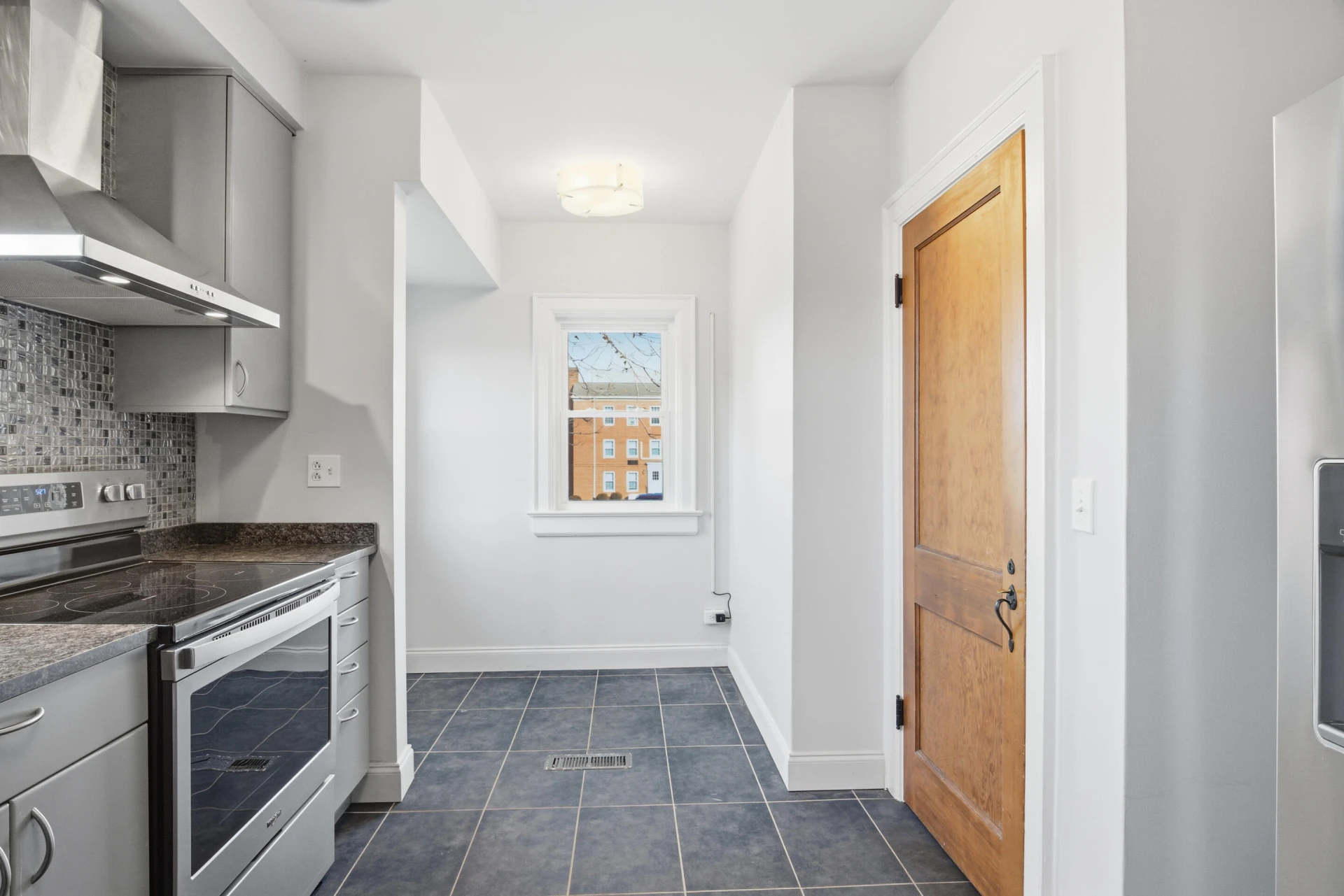 7 Radford ST NW - Photo 17