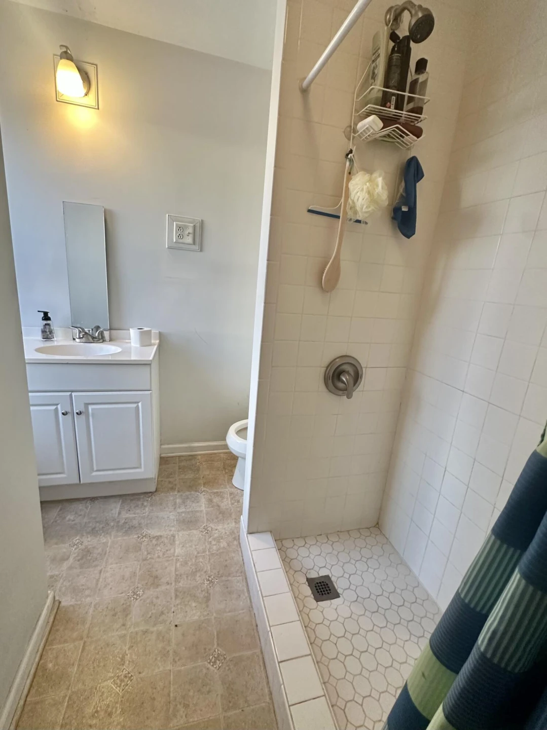 921 Kensington AVE - Photo 14