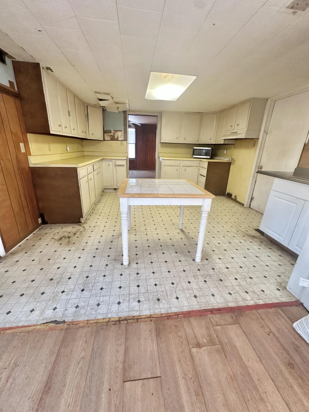 921 Kensington AVE - Photo 23
