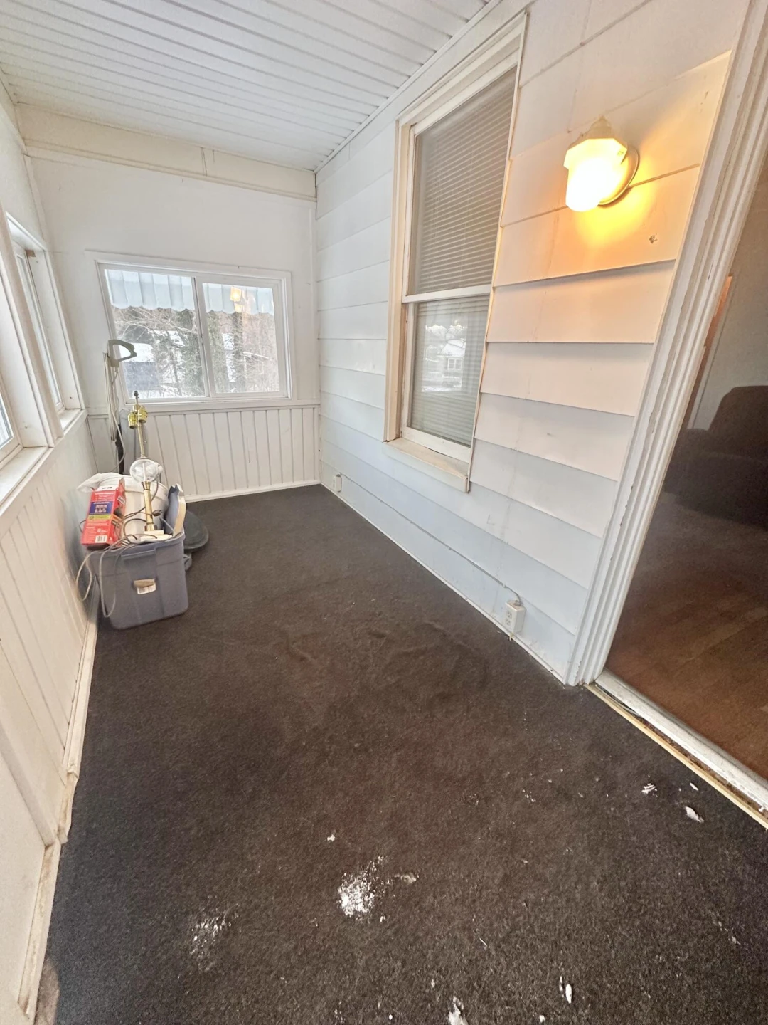 921 Kensington AVE - Photo 6
